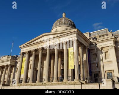 La façade du bâtiment de la National Gallery, Londres, Royaume-Uni Banque D'Images