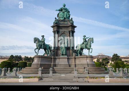 VIENNE, AUTRICHE - 27 AVRIL 2018 : le mémorial Maria Theresa est rapproché un matin d'avril Banque D'Images