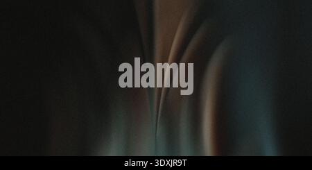 Image abstraite floue montrant une traînée lumineuse verticale sur un fond sombre avec une coloration sourde Banque D'Images