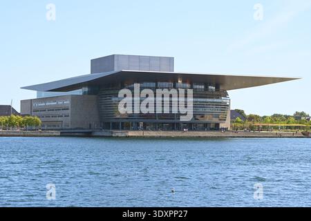 Copenhague, Danemark - 1er août 2024 : L'Opéra de Copenhague (Operaen). Banque D'Images