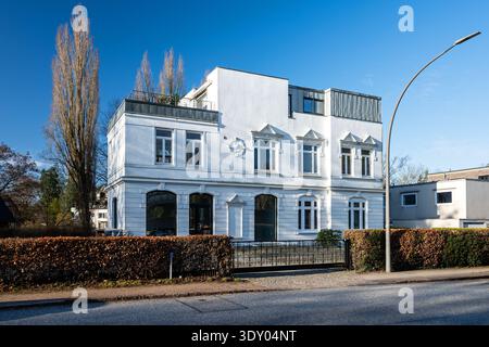 Superbe villa blanche à Hambourg Banque D'Images
