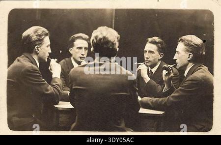 Marcel Duchamp, artiste franco-américain, portrait en cinq parties daté du 21 juin 1917, New York, USA Duchamp est considéré comme un pionnier du dadaïsme et du surréalisme Banque D'Images