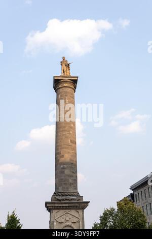 Montréal, Canada - 2 août 2025 : monument de la colonne Nelson, place Jacques-Cartier Montréal Banque D'Images