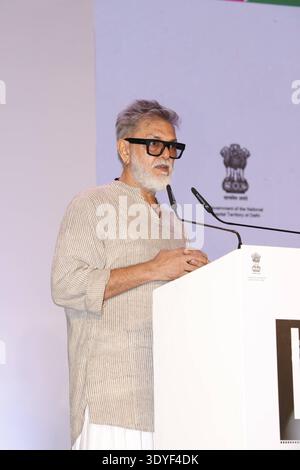 NEW DELHI, INDE - FÉVRIER 26 : le cinéaste de Bollywood Rakeysh Omprakash Mehra lors du lever de rideau du Festival International du film de Delhi IFFD 2026, le 26 février 2026 à New Delhi, Inde. Conçu comme un festival public à l’échelle de la ville, le festival vise à rapprocher le cinéma mondial des citoyens ordinaires tout en offrant aux cinéastes et techniciens locaux une plateforme internationale d’échange et de collaboration. Plus de 125 films indiens et internationaux seront projetés au festival, qui se tiendra du 25 au 31 mars. Photo de Shantanu Bhattacharya/Hindustan Times Delhi cm Rekha Gupta Banque D'Images