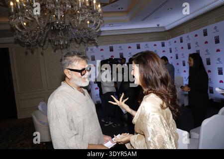 NEW DELHI, INDE - FÉVRIER 26 : L'acteur de Bollywood Nimrat Khaira et le cinéaste Rakeysh Omprakash Mehra lors du lever de rideau du Festival International du film de Delhi IFFD 2026, le 26 février 2026 à New Delhi, Inde. Conçu comme un festival public à l’échelle de la ville, le festival vise à rapprocher le cinéma mondial des citoyens ordinaires tout en offrant aux cinéastes et techniciens locaux une plateforme internationale d’échange et de collaboration. Plus de 125 films indiens et internationaux seront projetés au festival, qui se tiendra du 25 au 31 mars. Photo de Shantanu Bhattacharya/Hindustan Time Banque D'Images