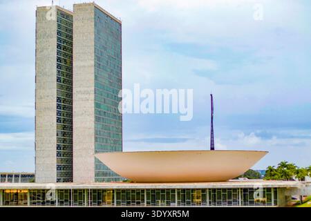 Congrès national brésilien, à Brasilia, matin nuageux Banque D'Images