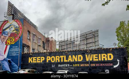 Gardez Portland étrange murale sur le côté de la discothèque Dante à Portland, Oregon, États-Unis Banque D'Images