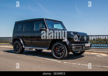 Mercedes-Benz classe G, G-Wagon 2020. 4x4 tout-terrain de luxe, AMG 63 : voyage sur la route côtière de Southport, Marine Drive, Royaume-Uni Banque D'Images