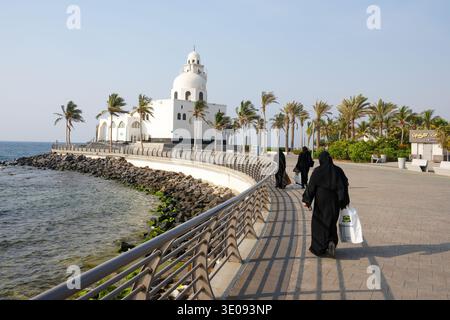 Sur la promenade du front de mer de Corniche à Djeddah, Arabie Saoudite Banque D'Images