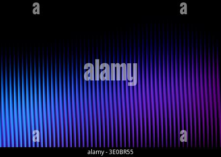 Fond abstrait avec des lignes verticales éclairées par un gradient de lumière bleue à violette sur un fond sombre Banque D'Images