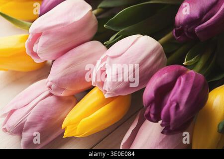 Fond de tulipes coloré, gros plan Banque D'Images