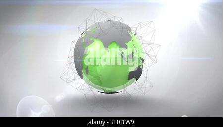 Globe 3D stylisé flottant brillant au-dessus de la base circulaire dans le studio, avec des accents filaires et verts. Orbe, émeraude, maillage, triangulaire, global, réseau, g Banque D'Images