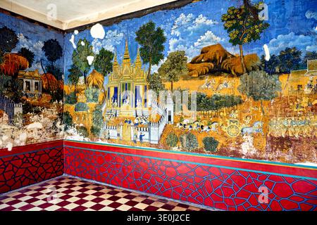 La murale montre une scène de grand cortège avec un temple doré et des figures au Cambodge. Il reflète le patrimoine culturel et l'histoire. Banque D'Images