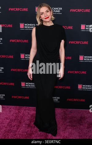 Beverly Hills, États-Unis. 13 mars 2026. BEVERLY HILLS, LOS ANGELES, CALIFORNIE, États-Unis - 11 MARS : Rhea Seehorn arrive au Gala 2026 une soirée inoubliable du Fonds de recherche sur le cancer pour femmes qui s'est tenu au Beverly Wilshire, Un hôtel four Seasons le 11 mars 2026 à Beverly Hills, Los Angeles, Californie, États-Unis. (Photo de Xavier Collin/image Press Agency) crédit : image Press Agency/Alamy Live News Banque D'Images