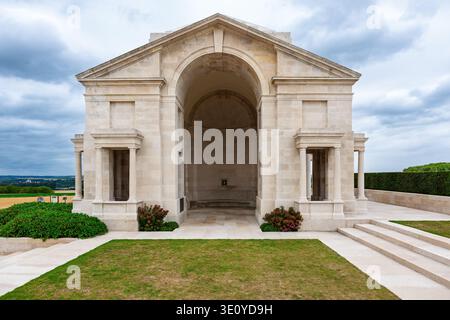 Mémorial national australien près de Villers-Bretonneux, France. Pavillon d'entrée sud du cimetière du personnel militaire australien tué la première Guerre mondiale. Banque D'Images