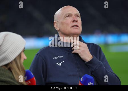 BERLIN, DEUTSCHLAND - 14 MARS : entraîneur / entraîneur Uwe Roesler pendant le match dans le 2. Bundesliga allemande : Hertha BSC - VfL Bochum à l'Olympiastadion le 26 14 mars 2026 à Berlin, Deutschland. La réglementation #DFB interdit toute utilisation de photographies comme séquences d’images et/ou quasi vidéo. Banque D'Images
