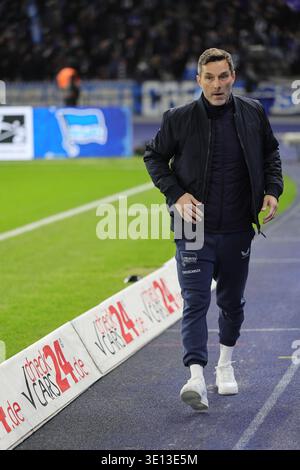 BERLIN, DEUTSCHLAND - 14 MARS : entraîneur / entraîneur Stefan Leitl (Hertha BSC), pendant le match dans le 2. Bundesliga allemande : Hertha BSC - VfL Bochum à l'Olympiastadion le 26 14 mars 2026 à Berlin, Deutschland. La réglementation #DFB interdit toute utilisation de photographies comme séquences d’images et/ou quasi vidéo. Banque D'Images