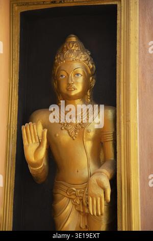 Aluthgama, Sri Lanka 07. 02. 2023 Statue dans le temple Kande Viharaya à Aluthgama près du populaire centre touristique Bentota et Beruwala. belle construction bouclée Banque D'Images