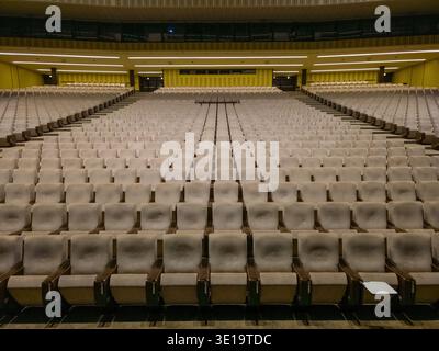 Prague, république tchèque, 17 mai 2025 : intérieur du centre des congrès de Prague, république tchèque.IMAGE Banque D'Images