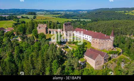 Vue panoramique du château Velhartice en république tchèque.IMAGE Banque D'Images