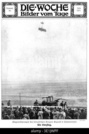 Adolphe Pégoud (1889-1915) est un aviateur français et pionnier de la voltige connu pour ses premières démonstrations de boucles, de vols inversés et de plongées contrôlées. Un dossier de presse illustré de 1913 de la publication allemande Die Woche documente ses démonstrations en vol à l'aérodrome de Johannisthal près de Berlin à l'aide d'un monoplan Blériot. Le tirage photographique d'archives enregistre l'avion effectuant des manœuvres de plongée abruptes lors des expositions de l'aviation publique. Banque D'Images