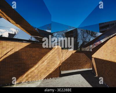 Le Mémorial national des noms de l'Holocauste à Amsterdam commémore les nombreux Juifs, Sinta et Roms tués par les nazis. Banque D'Images