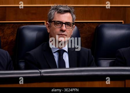 Politique espagnole 2026 : session plénière du Congrès des députés Felix Bolano, ministre espagnol de la Présidence, de la Justice et des relations parlementaires, est vu au Congrès espagnol des députés lors de la session plénière du 18 mars 2026 à Madrid, Espagne. Au cours de la session, le premier ministre informe les législateurs de la position de SpainÕs concernant la guerre en Iran. Congrès de Madrid Madrid Espagne Copyright : xAlbertoxGardinx AGardin 20260318 Politics Congress Deputies 0288 Banque D'Images