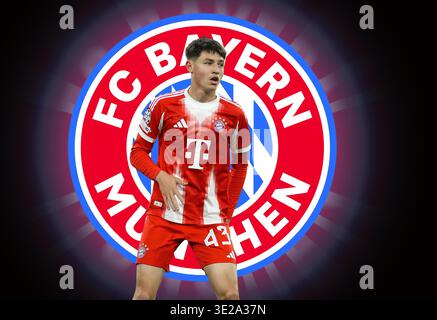 ! AVERTISSEMENT MONTAGE PHOTO ! Ici, sur la photo, Filip Pavic (FC Bayern Munich) debout avec le logo du club en arrière-plan Banque D'Images