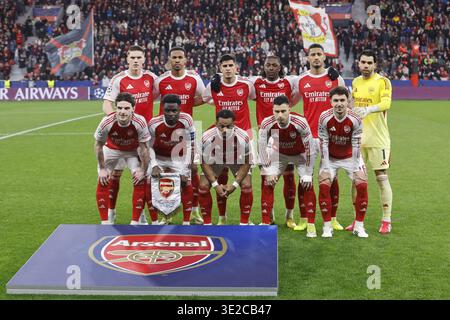 LEVERKUSEN – Viktor Gyokeres of Arsenal FC, Gabriel of Arsenal FC, Piero Hincapie of Arsenal FC, Eberechi Eze of Arsenal FC, William Saliba of Arsenal FC, gardien de but Arsenal FC David Raya (première rangée G-d) Declan Rice of Arsenal FC, Bukayo Saka of Arsenal FC, Jurayer Timber of Arsenal FC Martin Martinin the Arsenal FC, Arsenal Arsenal Arsenal Arsenal FC, le 11 mars, Arsenal Champions 2026 à Leverkusen, Allemagne. BART STOUTJESDIJK / ANP Banque D'Images