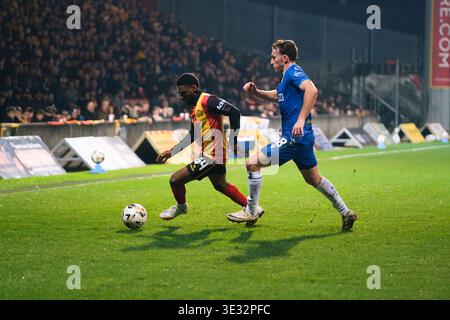 Wyre Stadium à Firhill, Glasgow, Écosse, Royaume-Uni. 20 mars 2026. Partick Thistle V St Johnstone, William Hill Scottish Championship. Josh McPake en action contre Partick Thistle Credit : Sportsbyrcvisuals / WM Sport Media / Alamy Live News Banque D'Images