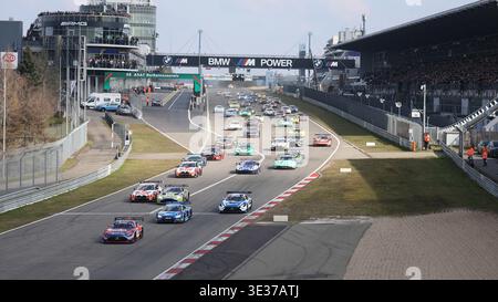 Start zum NLS Saisonauftakt mit #3 Max Verstappen (NDL) / Jules Gounon (AND) / Daniel Juncadella (ESP), Mercedes-AMG GT3 Evo, Team : Winward Racing (GER) in Fuehrung GER, Motorsport, Nuerburgring Langstrecken Serie 2026, NLS2, Rennen 2, 58. ADAC Barbarossapreis, qualifying, Nuerburgring, Deutschland, Rhénanie-Palatinat, 21.03.2026 Foto : Eibner-Pressefoto/Juergen Augst Banque D'Images