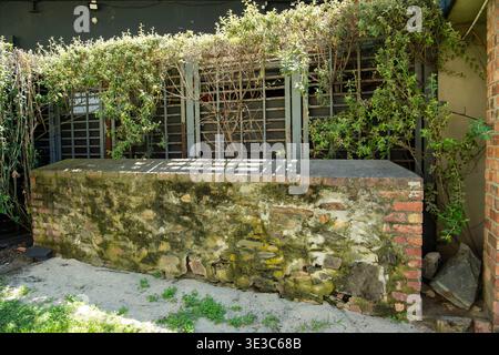 Vestige du mur du cimetière de l'église réformée néerlandaise, Preswitch Memorial, Cape Town, Afrique du Sud Banque D'Images
