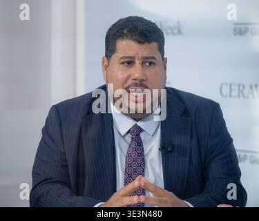 Houston, États-Unis. 23 mars 2026. Masoud Mahmoud, National Oil Corporation (NOC), s’adresse aux médias lors de la CERAWeek de S&P Global au Hilton Americas à Houston, Texas, le 23 mars 2026. La discussion sur cet événement rassemble des leaders mondiaux de l’énergie pour explorer le thème de « convergence et concurrence : énergie, technologie et géopolitique ». (Photo de Marcus Ingram/Sipa USA) crédit : Sipa USA/Alamy Live News Banque D'Images