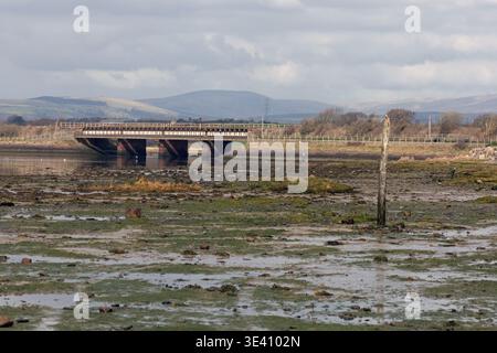 Le village de Ravenglass sur la côte ouest de Cumbria le Lake District Cumbria Angleterre Banque D'Images