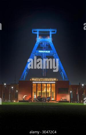 Musée minier allemand illuminé à Bochum, le plus grand musée minier du monde, Allemagne, Rhénanie du Nord-Westphalie, région de la Ruhr, Bochum Banque D'Images