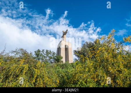 Statue du Christ Sanctuaire Roi à Almada Portugal Banque D'Images