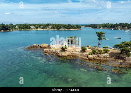 France, Morbihan (56), Golfe du Morbihan, Séné, la chapelle sur l'île de Boëdic dans la rivière vannes (vue aérienne) Banque D'Images