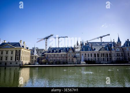 LA HAYE - rénovation du Binnenhof à la Haye. Le Binnenhof est en rénovation depuis le 1er octobre 2021. L'objectif est de rendre les bâtiments abritant les première et deuxième chambres, entre autres, à l'épreuve du temps. La rénovation du Binnenhof à la Haye devient de nouveau plus coûteuse. ROBIN UTRECHT /anp pays-bas Out - belgique Out Banque D'Images