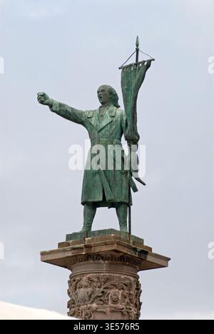 Une statue de héros national à Monterrey, au Mexique Banque D'Images