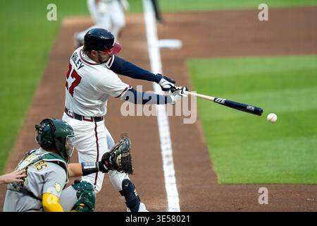Atlanta, GA, États-Unis. 30 mars 2026. Austin Riley (27), troisième joueur de base des Braves d'Atlanta, bat contre l'Athlétisme au Truist Park à ATLANTA, Géorgie. Les Braves battent les Visiting Athletics, 4 :0. (Crédit image : © Walter G. Arce Sr./ASP via ZUMA Press Wire) USAGE ÉDITORIAL SEULEMENT ! Non destiné à UN USAGE commercial ! Banque D'Images