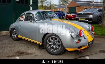 Porsche 356 1962, exposée à l'Assemblée de mouvement de Bicester qui s'est tenue le 29 mars 2026. Banque D'Images