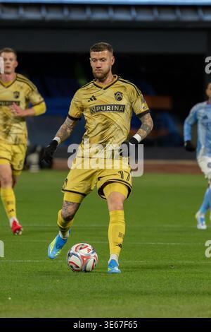 Queens, États-Unis. 04th Apr, 2026. Le milieu de terrain Louis City SC Marcel Hartel (17 ans) vu en action lors d'un match de saison régulière de la MLS entre le New York City FC et le Louis City SC au Citi Field. Score final ; New York City FC 1 : 1 qualifié Louis City SC. (Photo de Ron Smits/SOPA images/SIPA USA) crédit : SIPA USA/Alamy Live News Banque D'Images