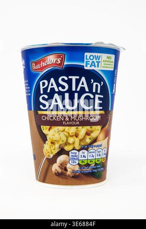 Batchelors pâtes et sauce poulet et champignons 65 g. Banque D'Images