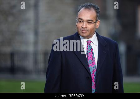 Krishnan Guru-Murthy, journaliste britannique, animateur de nouvelles télévisées et présentateur de nouvelles de Channel 4, Londres, Royaume-Uni Banque D'Images