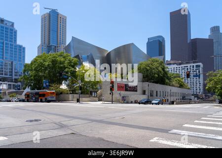 Walt Disney concert Hall à Los Angeles, CA, USA, un Music Center à Los ANGELES et a été conçu par Frank Gehry. Banque D'Images