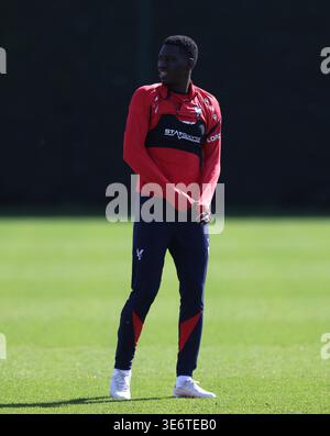 Londres, Royaume-Uni. 08 avril 2026. LONDRES, ANGLETERRE, 8 AVRIL : Ismaila Sarr de Crystal Palace lors de la séance d'entraînement Crystal Palace sur MD-1 avant le match de ligue de la Conférence de l'UEFA entre Crystal Palace FC et ACF Fiorentina au Crystal Palace Training Ground, Londres, Angleterre, le 8 avril. (Photo de Daniel Weir) crédit : SPP Sport Press photo. /Alamy Live News Banque D'Images