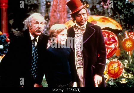 WILLY WONKA ET LA CHOCOLATERIE 1971 film Paramount Pictures avec de gauche à droite : Jack Albertson, Peter Ostrum et Gene Wilder Banque D'Images