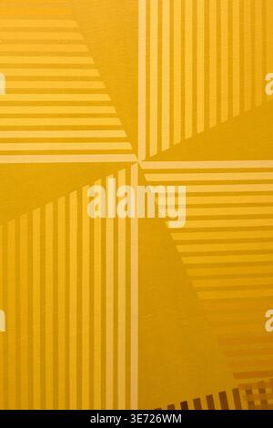 Peinture à l'huile géométrique abstraite avec une composition verticale de rayures jaunes et orange formant un motif symétrique idéal pour int contemporain Banque D'Images