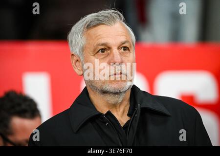 Bruno GENESIO de Lille lors du championnat de France de Ligue 1 match de football entre le LOSC Lille et le RC Lens le 4 avril 2026 au Decathlon Arena stade Pierre Mauroy à Villeneuve-d'Ascq, France - photo Matthieu Mirville / DPPI Banque D'Images