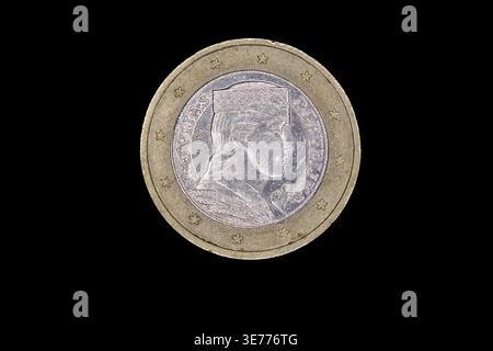 Pièce lettone d'un euro portant l'allégorie nationale Milda, Lettonie Banque D'Images